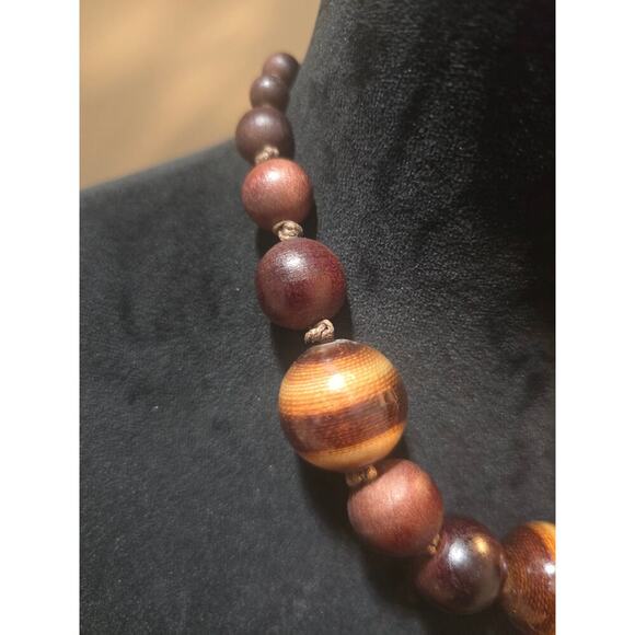 Women's Handcrafted Wooden Bead Necklace With Floral Button Loop Lock - Picture 5 of 6